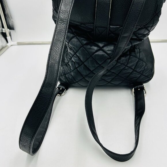 Kenneth Cole Reaction Women's Fold-Over Quilted Backpack Black - Picture 6 of 10